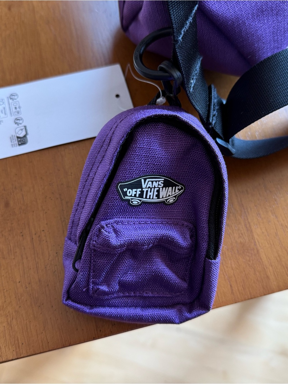 Vans Purple Crossbody Bag with Front Zip Pocket with bag accessorie - Picture 5 of 9